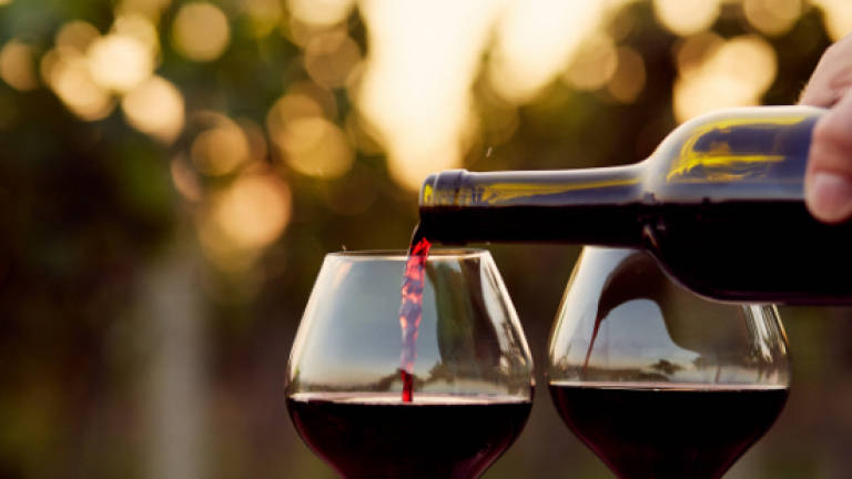 'Moderate' drinking linked to brain damage: Study