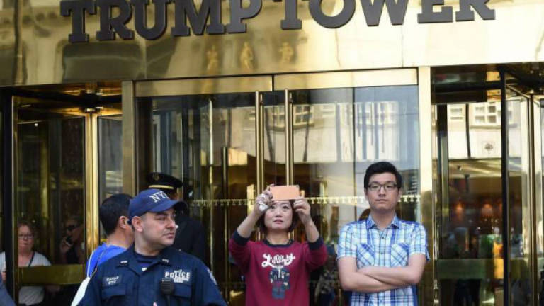 Trump Tower becomes hot New York tourist magnet