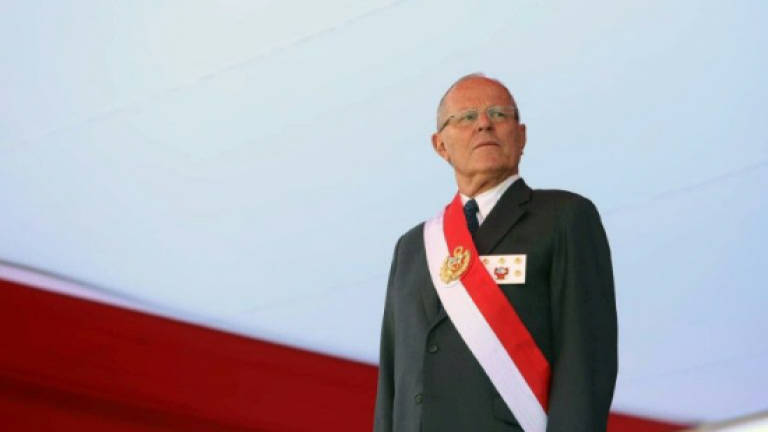 Impeachment threat hangs over Peru president accused of graft