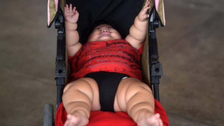 Mexican toddler weighing 28kg baffles doctors