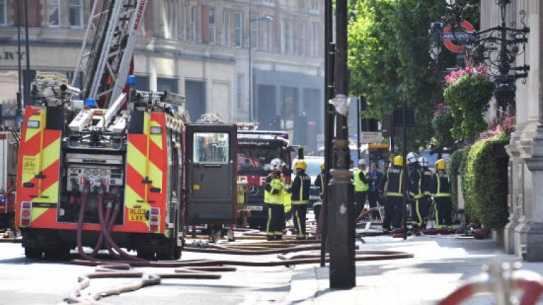 100 firefighters tackle blaze at central London hotel