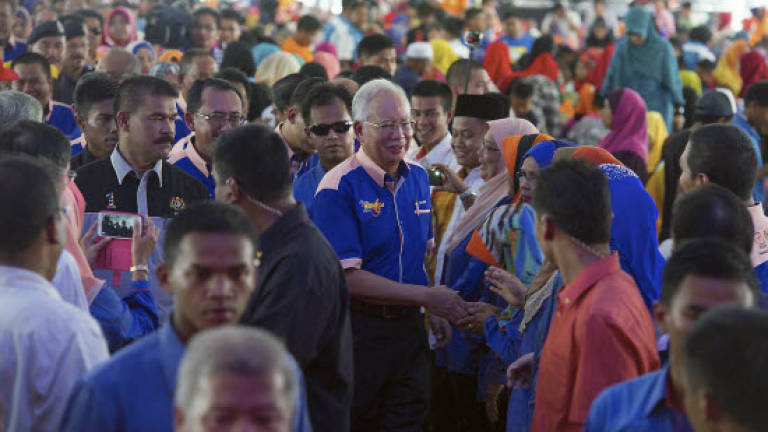 PM: Younger generation the future of Felda's success