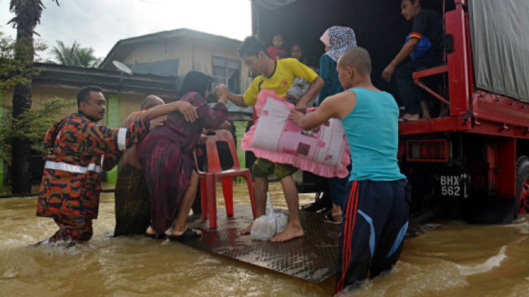 Kelantan evacuates over 10,000 from flood-hit areas by 1pm Wednesday