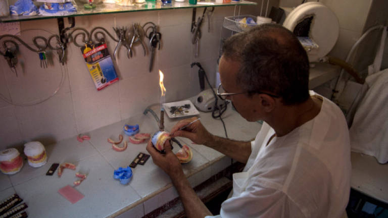 Fake dentists ply brisk trade in Morocco