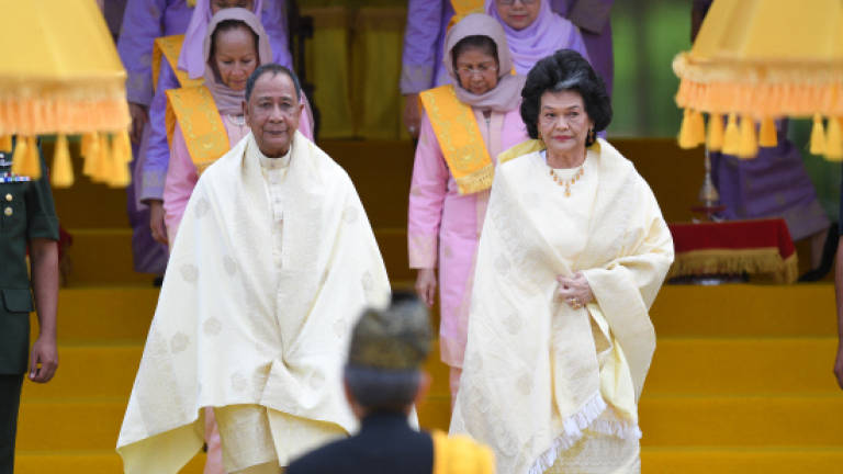 Kedah Sultan and Sultanah undergo royal bathing ceremony