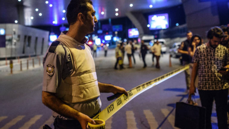 At least 32 killed in suicide bomb attack at Istanbul airport