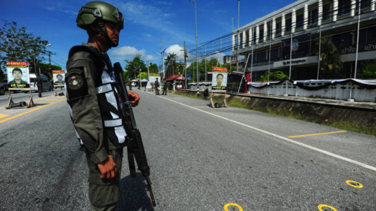 Policeman killed, five others injured in attack on Narathiwat police station