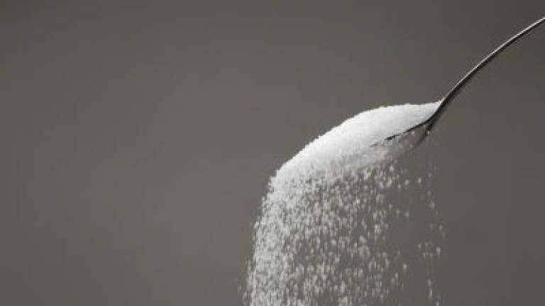 US diet guidelines urge people to eat less sugar