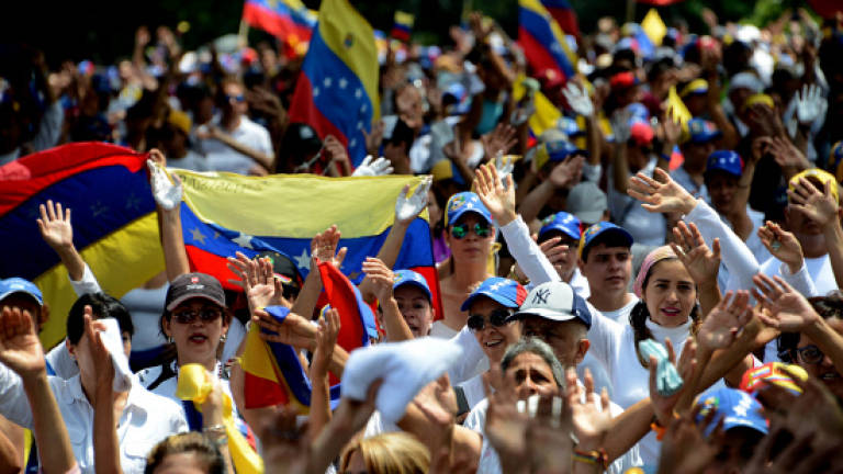 'Silent protest' over 20 deaths in Venezuela