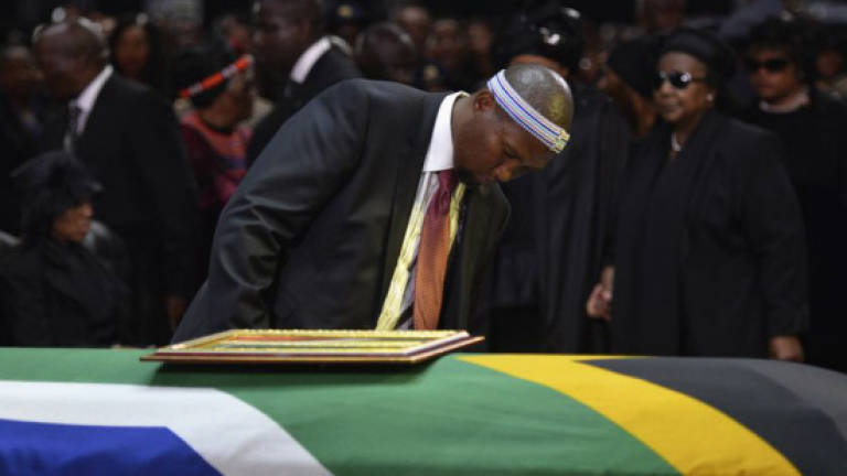 Mandela family 'dismayed' by funeral corruption claims