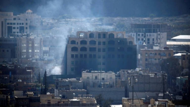 Yemen rebel alliance crumbles as 'street war' rocks capital