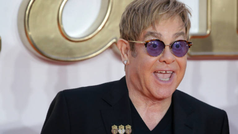 Elton John to end Vegas residency