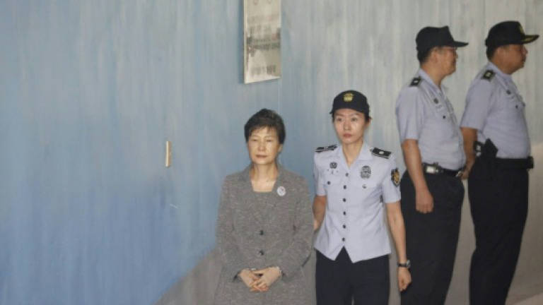 Defence lawyers for S.Korea's Park quit over alleged bias
