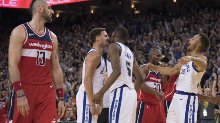 Warriors rally to down Wizards as Green, Beal scuffle