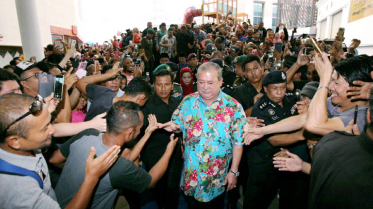 Thousands gather to register for Bangsa Johor dream house scheme