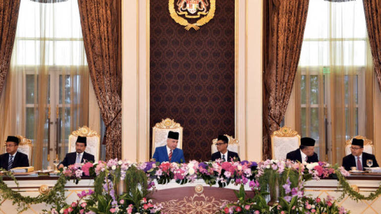 Perak Sultan chairs meeting of Conference of Rulers