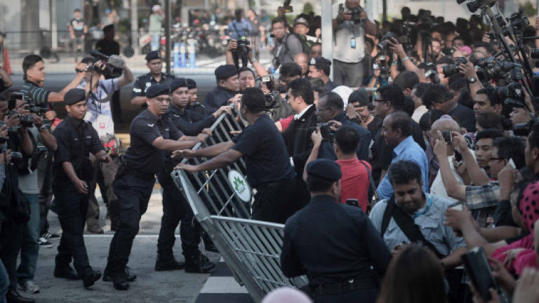 No reporters except 18 allowed for Anwar court case coverage