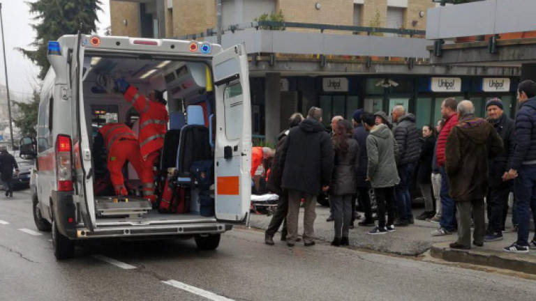 Suspect arrested after gun attack on foreigners in Italy
