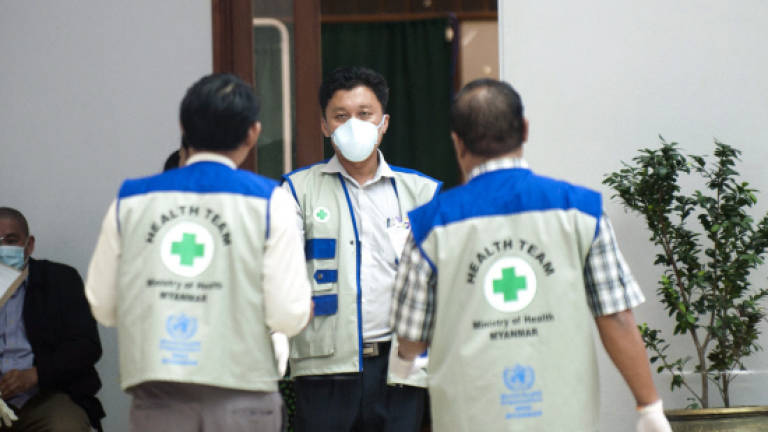 Vietnam, Myanmar test patients for Ebola