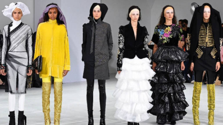 Fashion tries to prove women can look good in bin bags