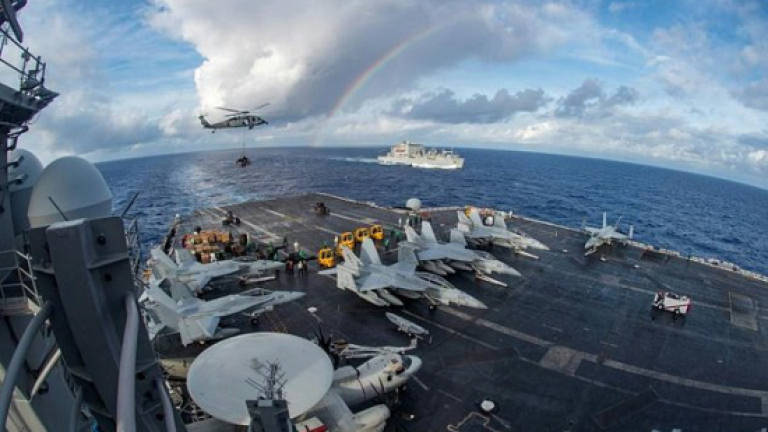 US Navy patrols South China Sea