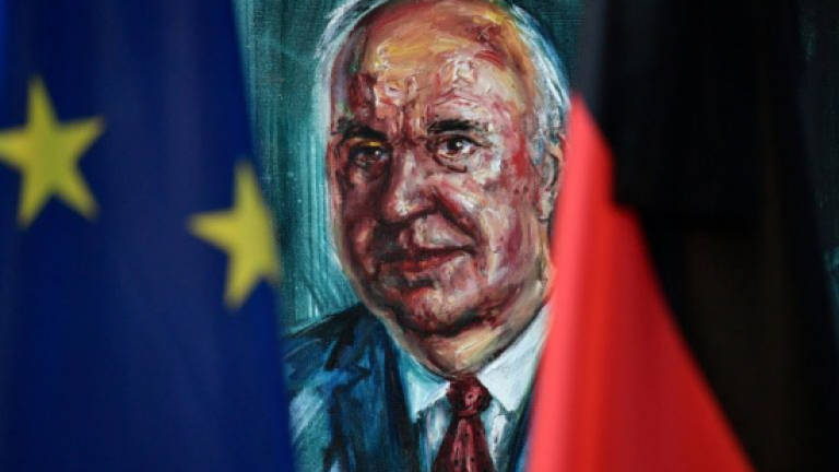 European ceremony honours German titan Kohl