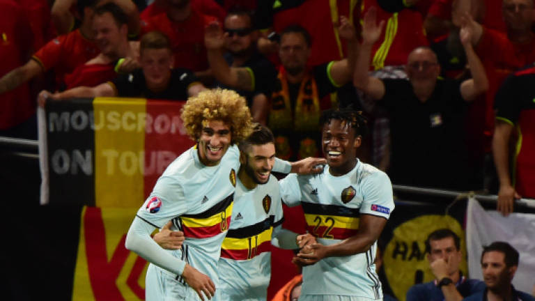 Belgium hit four past Hungary at Euro 2016