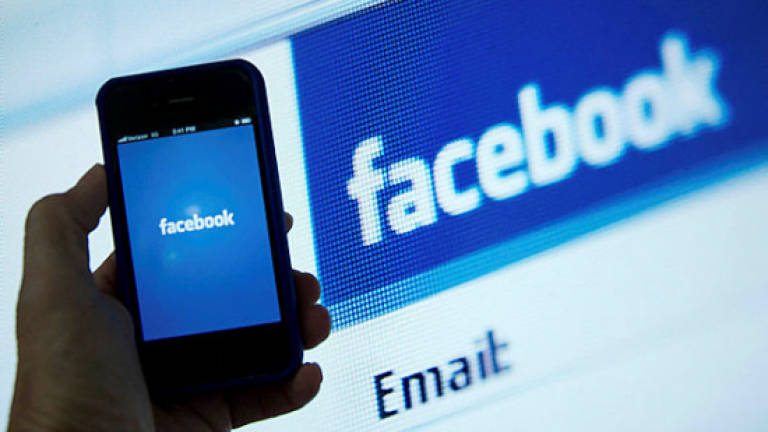 CCID arrests man over Facebook postings on late Sultan of Kedah