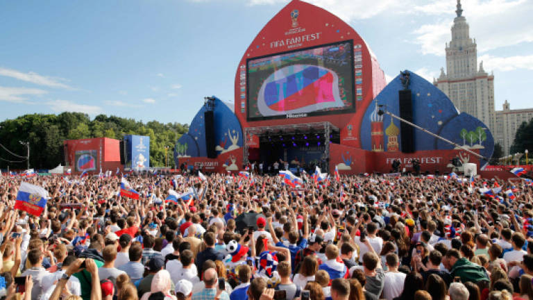 Kremlin: Russians celebrate World Cup win over Spain like end of WWII
