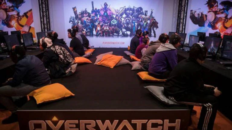 Overwatch eSports league to debut in December