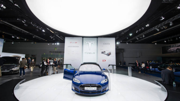 Tesla fatal crash is setback to autonomous cars