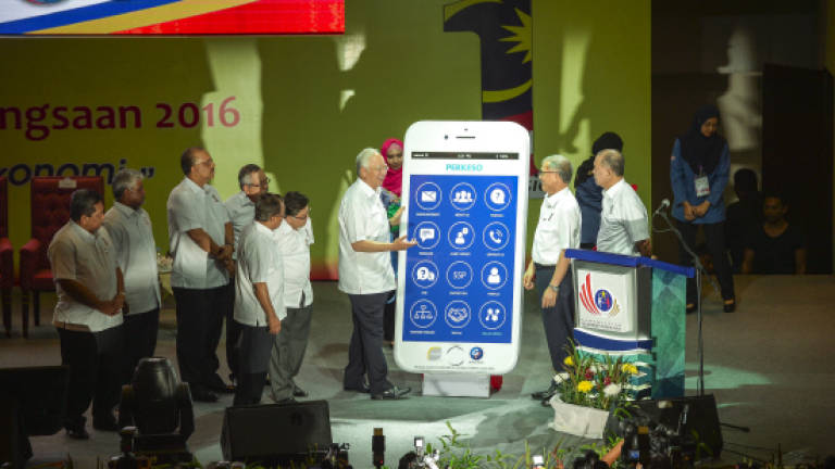 Government mulls implementation of Workers Insurance System: Najib