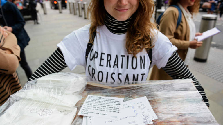 'Operation Croissant': French love seeks to keep UK in EU