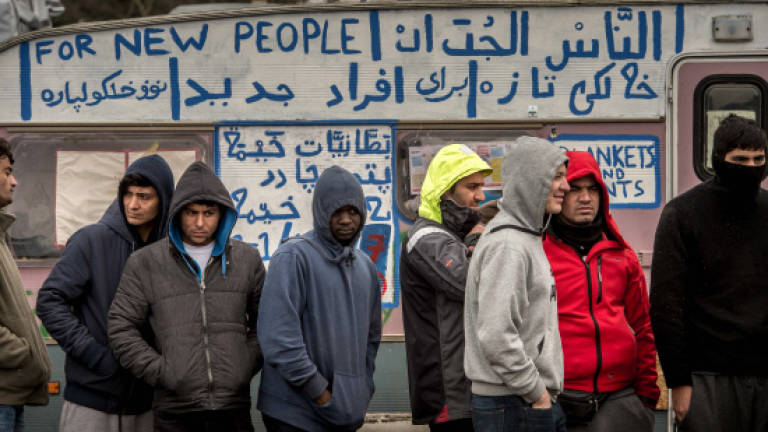 Lost without translation: Calais migrants struggle with language barrier