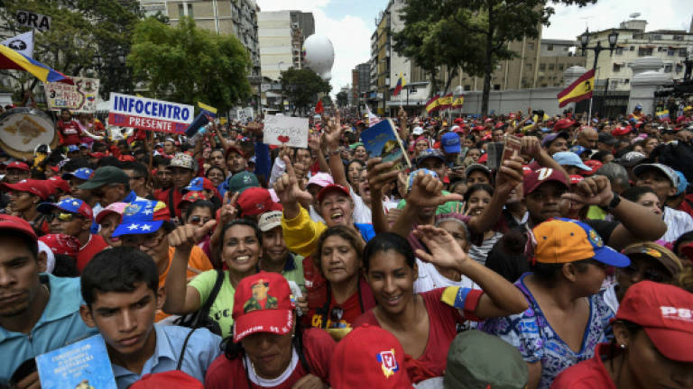 Venezuela, opposition agree to hold talks
