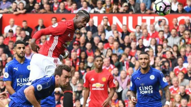 United thrash Leicester without Rooney