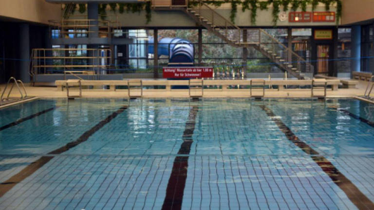How much urine is in a swimming pool? Canadian study has the answer