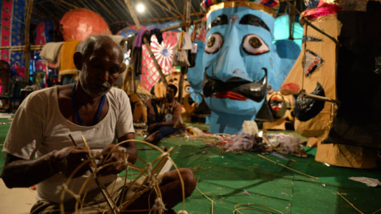 India celebrates good over evil at popular Hindu festival