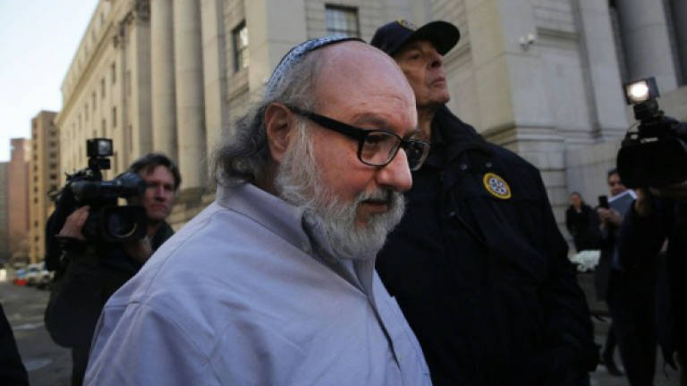 Israel hopes spy Pollard can emigrate for US embassy opening