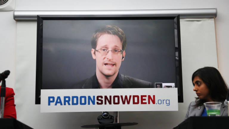 Snowden says he does not expect pardon from Obama