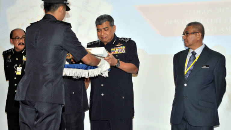 Police have right to take suspects to courts in lock-up uniforms, says IGP (Updated)