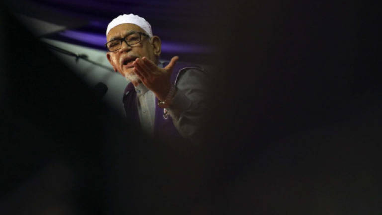 Outdated constitution needs to be reviewed, says Hadi