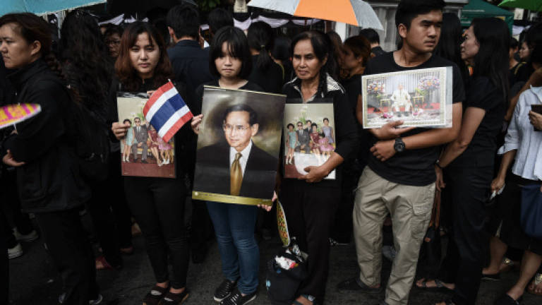 Black is back as Thais mourn revered king