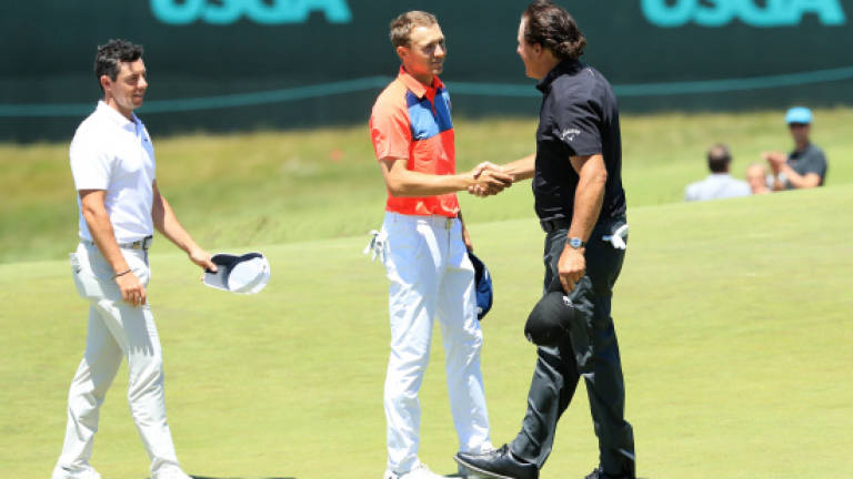 Star trio of Mickelson, McIlroy, Spieth fails to shine
