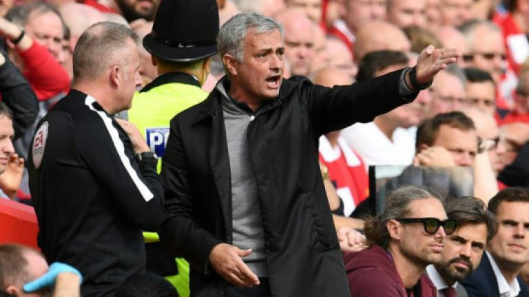 Mourinho, Klopp at odds over Anfield stalemate