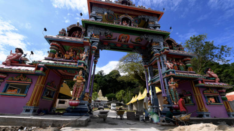 No temple demolished if BN wins Selangor in GE14: Isha