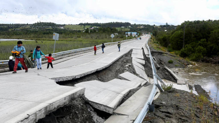 Strong Christmas Day quake alarms Chile, but no deaths reported