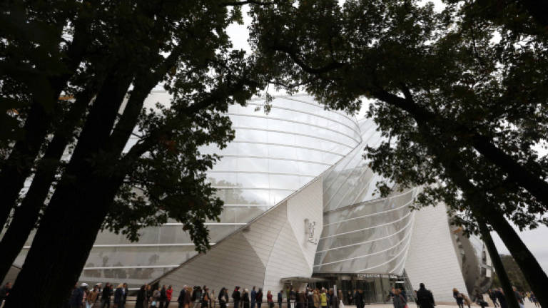 Vuitton plans blockbuster Paris show of MoMA works