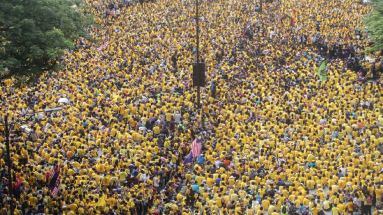 Peaceful end to Bersih, Red Shirt rallies