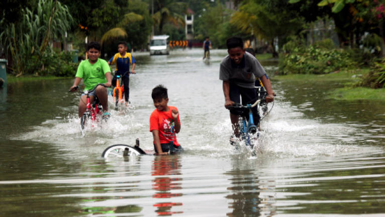 Flood situation in Pahang remained mainly unchanged this morning